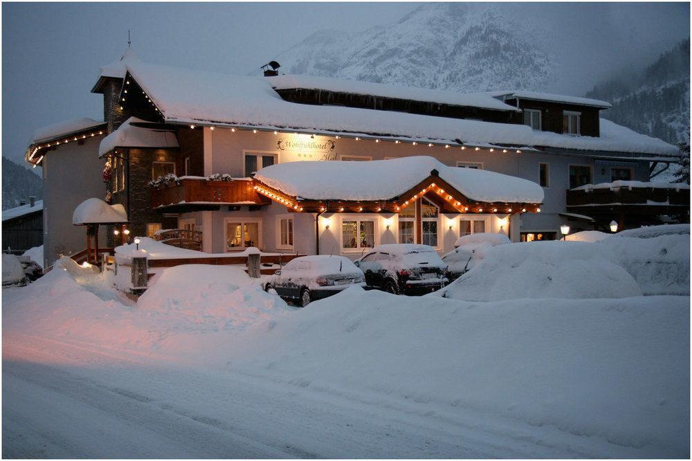 Wohlfühlhotel Berg Heil Holzgau Exterior foto